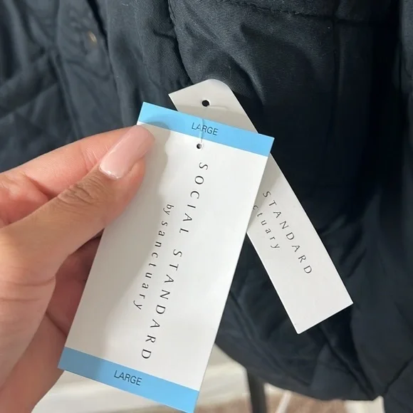 550 - Social Standard By Sanctuary NWT Black Puffer Jacket Size Large - Picture 2 of 6